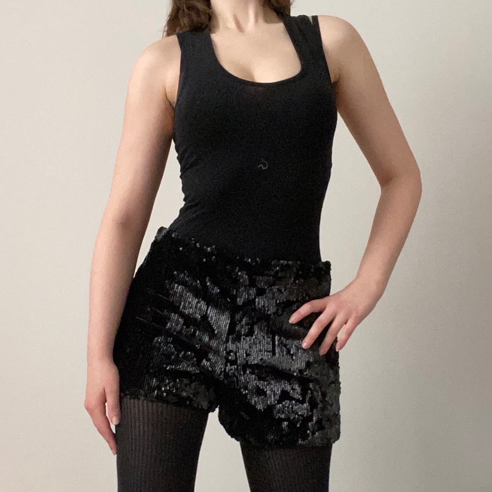 NWT TOPSHOP VELVET SEQUIN SHORTS